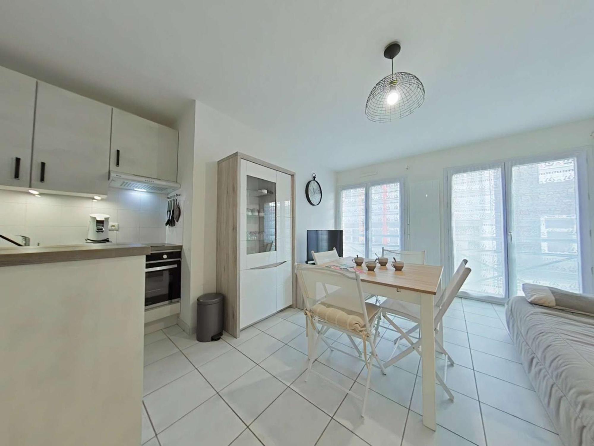 Appartement 2 Pieces Avec Parking Prive, Proche Plage Et Commerces, Saint-Gilles-Croix-De-Vie - Fr-1-224-783 Eksteriør bilde